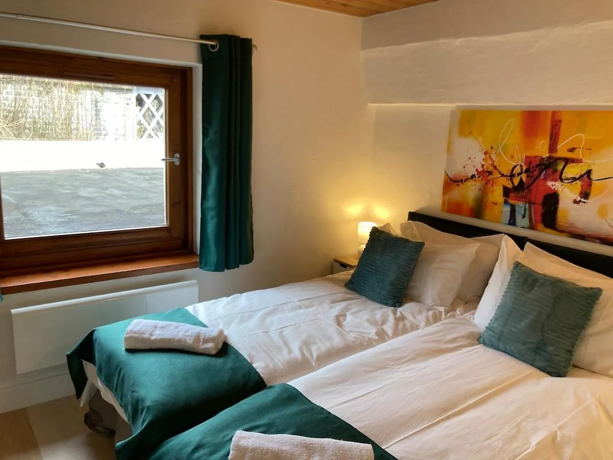 Chamonix Centre - Sophisticated 2-Bedroom Duplex 0*,  France