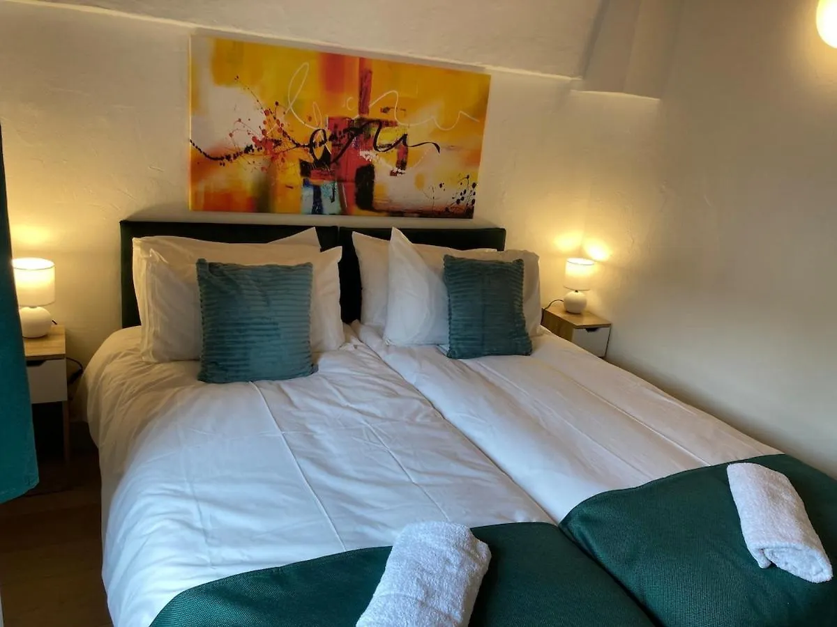 Chamonix Centre - Sophisticated 2-Bedroom Duplex 0*,  France